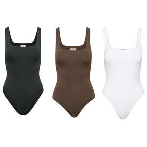Aritzia Contour Square Neck Bodysuit Bundle - Medium